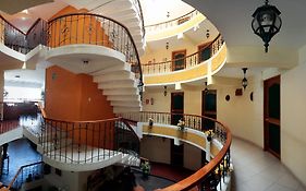 Hotel De La Villa Hermoza